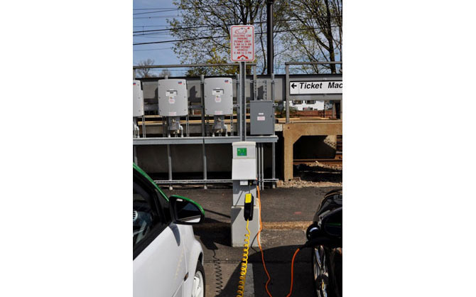 Electric vehicles get the best parking spots at the train station. Right up front! The Westport train station has a 27-kilowatt solar array on the roof that powers four electric vehicle chargers.