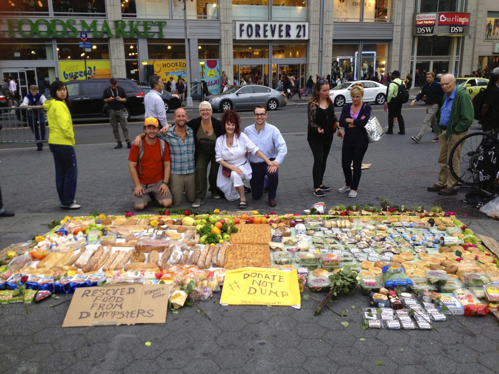 Rob Greenfield recovered all this food from dumpsters in New York City