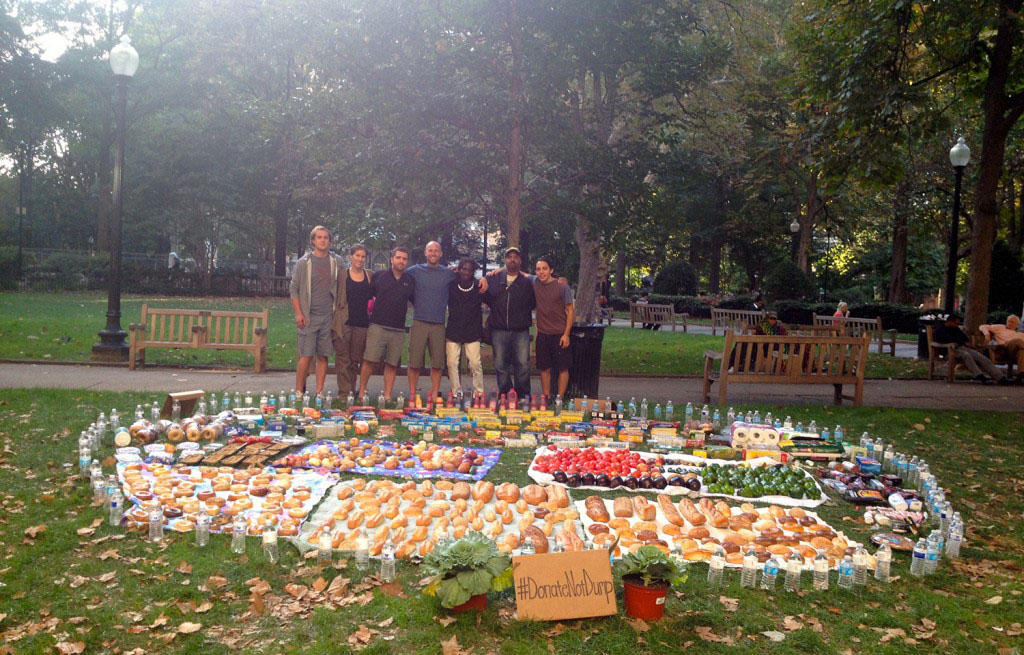 Rob Greenfield recovered all this food from dumpsters in Philadelphia