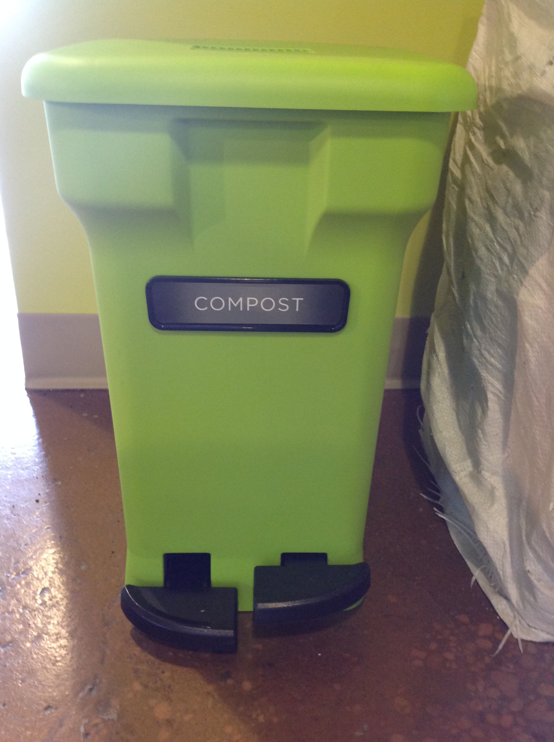 CompoKeeper compost bin