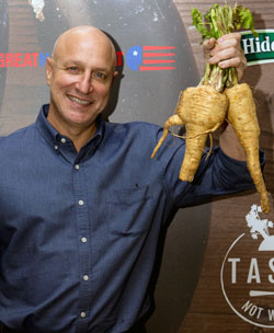 Tom Colicchio partnered with Hidden Valley to fight food waste with the #tastenotwaste campaign