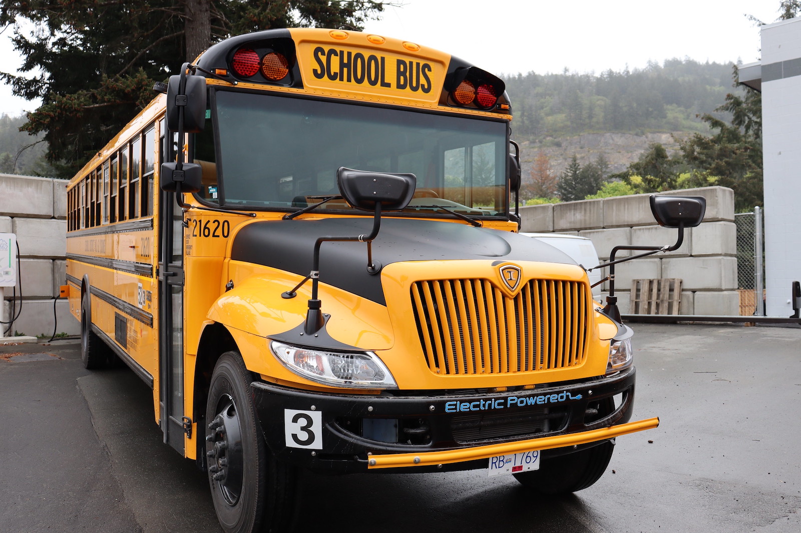 Electric school buses are taking students back to school