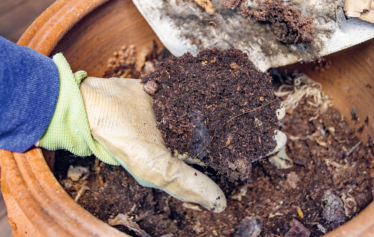 Composting at Home with Terra-Cotta Pots – A D.I.Y. Guide
