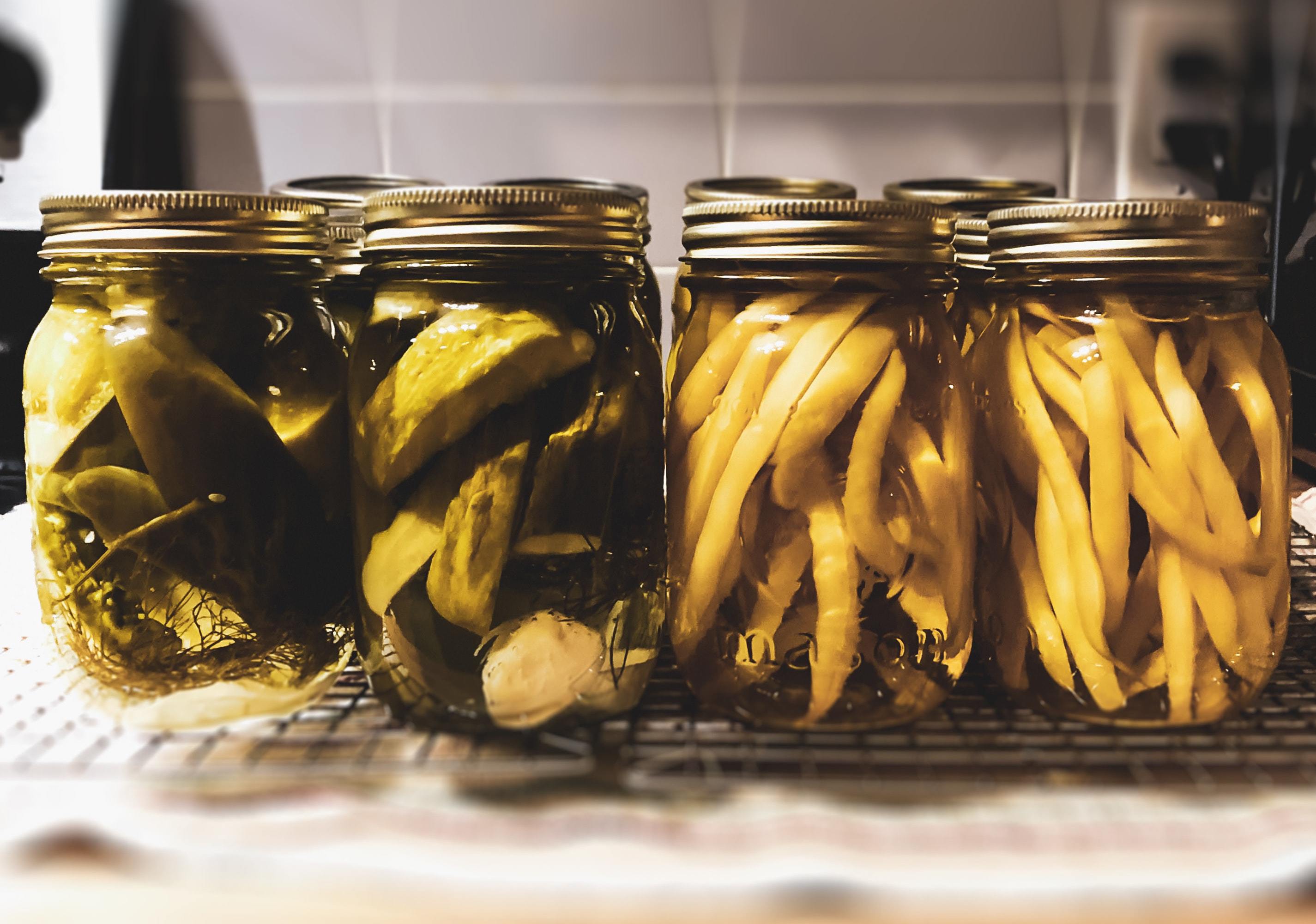 The Quick Vegetable Pickling Guide to Reduce Food Waste